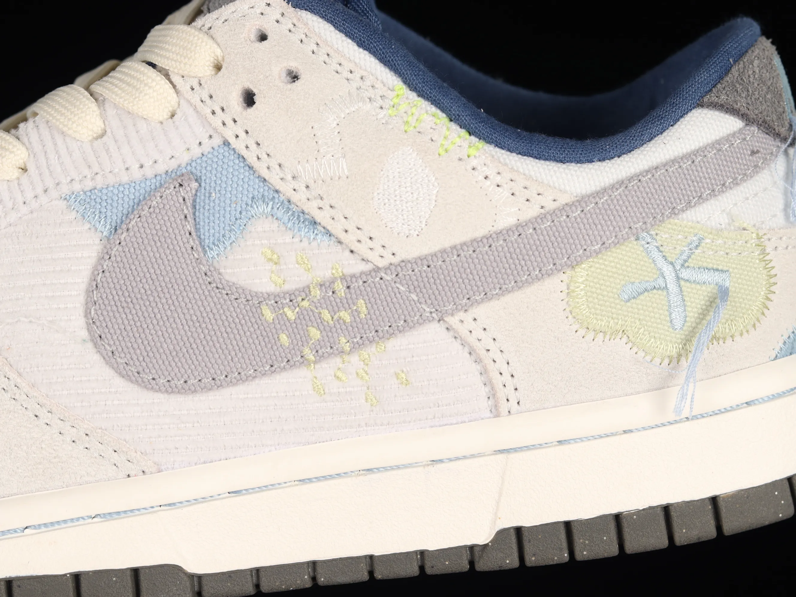 All categories Nk SB Dunk series Nk SB Dunk Low low-top sneakers F version Nk Dunk Low "Bright Side" corduroy Dunk series low-top casual sports skateboard shoes DQ5076-001